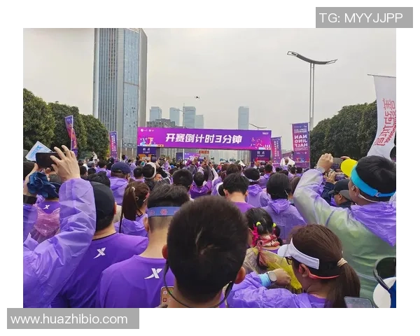 南京城市马拉松精彩回顾:滑板队展现实力与团队精神 南京城市马拉松精彩回顾:滑板队展现实力与团队精神